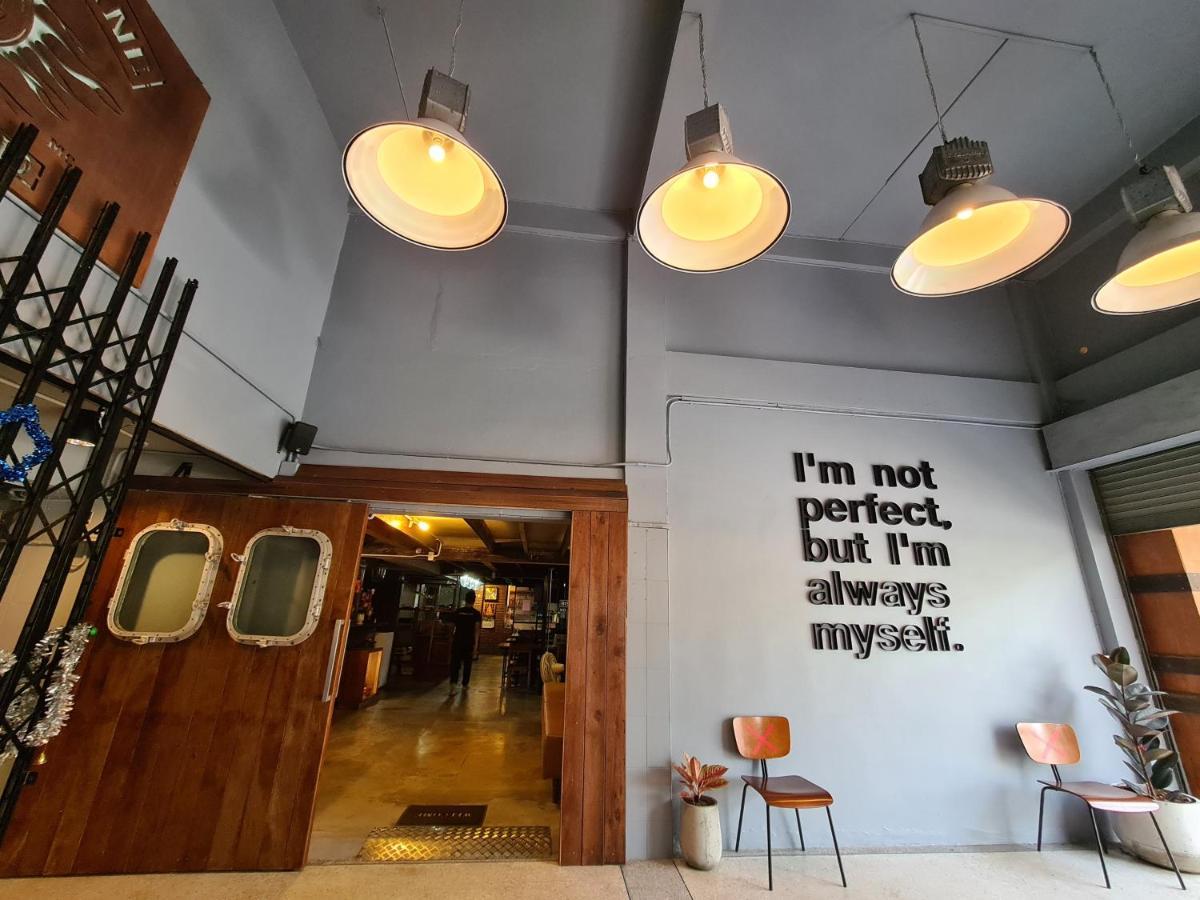 The 8 Factory Hotel Phitsanulok Exterior foto